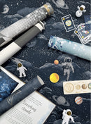 Adventure Awaits 1405 "Perdido en el Espacio" "Astronauta"
