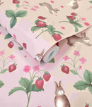 Adventure Awaits 1414 "Conejos y Fresas"